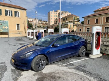 Tesla Model 3 (2022)