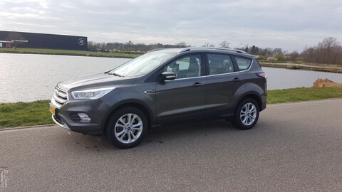 Ford Kuga 1.5 TDCi 2WD Titanium