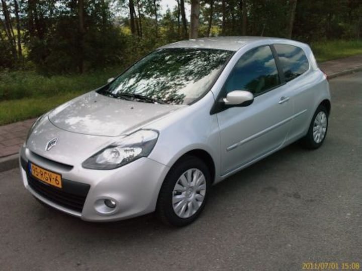 Renault Clio 1.5 dCi 85 ECO Authentique (2011)