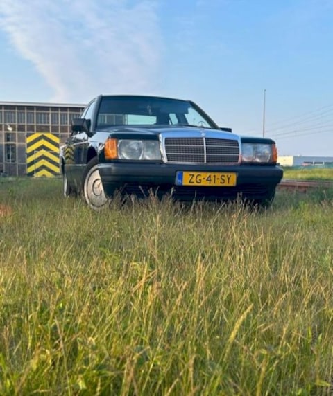 Mercedes-Benz 190 E 1.8