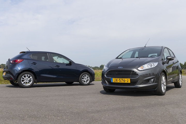 Ford Fiesta vs Mazda 2