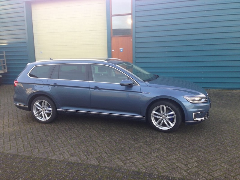 Volkswagen Passat Variant 1.4 TSI PHEV GTE Highline (2015)