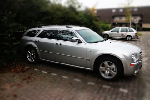 Chrysler 300C HEMI 5.7 V8