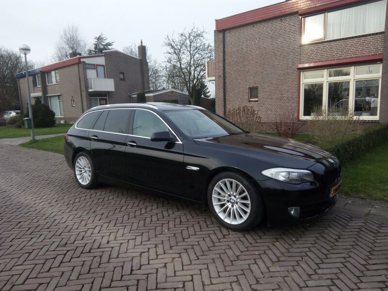 BMW 535i Touring (2010)