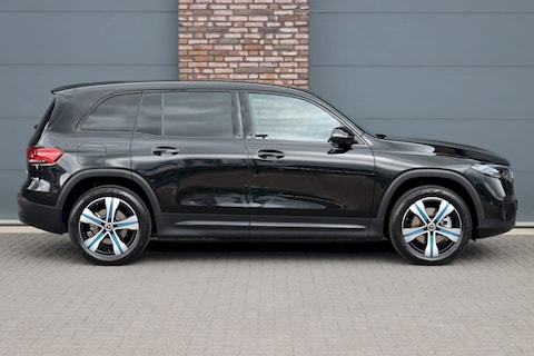 Mercedes-Benz EQB 300 4MATIC Luxury Line