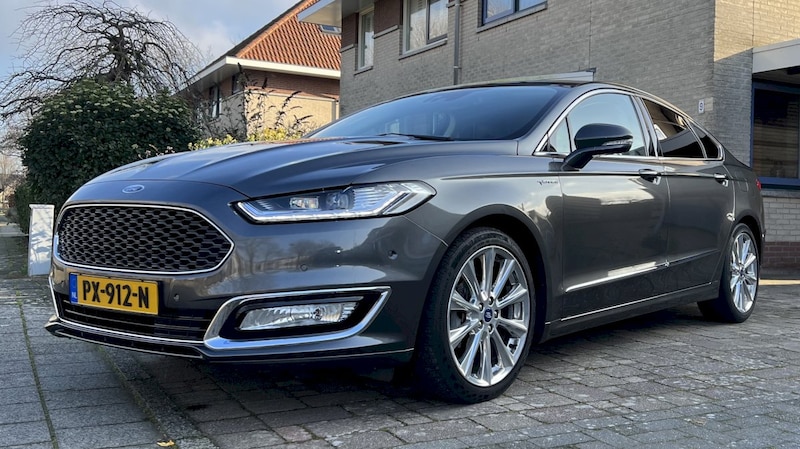 Ford Mondeo 2.0 EcoBoost 240pk Vignale (2017)