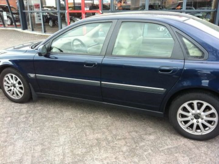 Volvo S80 2.4 D Dynamic (2002)