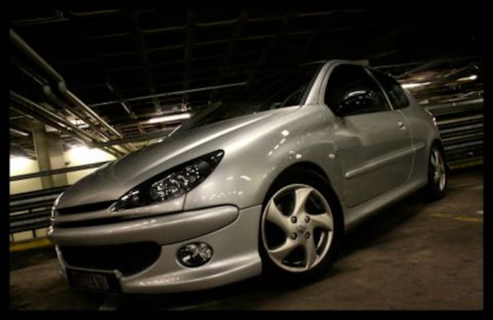 Peugeot 206 XS Quicksilver 1.6-16V (2004)