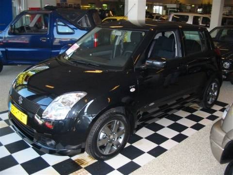 Suzuki Swift 1.5 Exclusive (2005)
