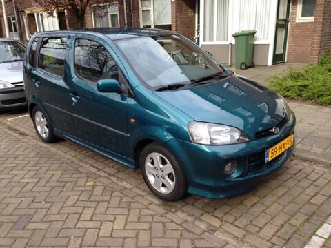 Daihatsu Young RV 1.3 16V S (2002)