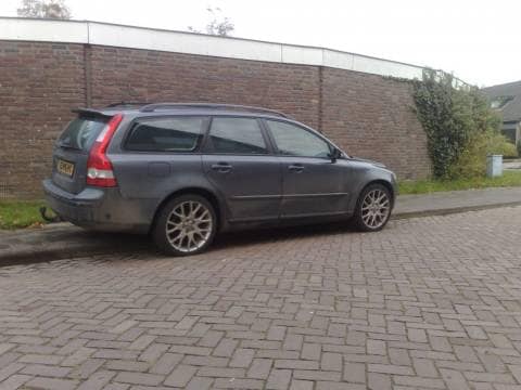 Volvo V50 2.0D Momentum (2004)