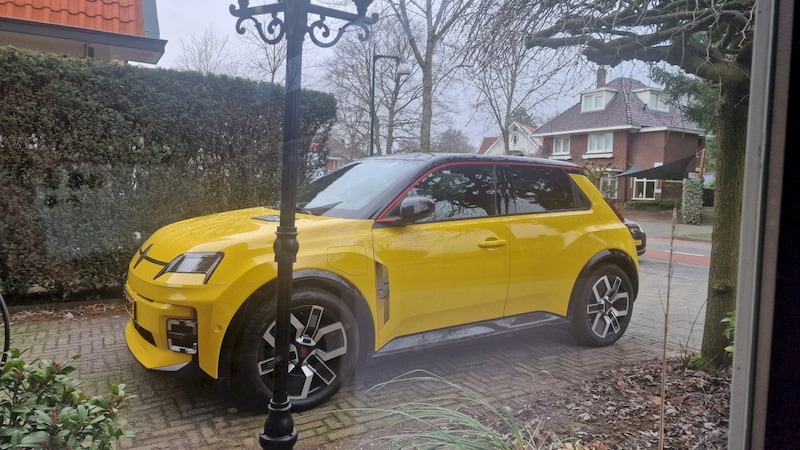 Renault 5 E-TECH comfort range iconic cinq (2024)