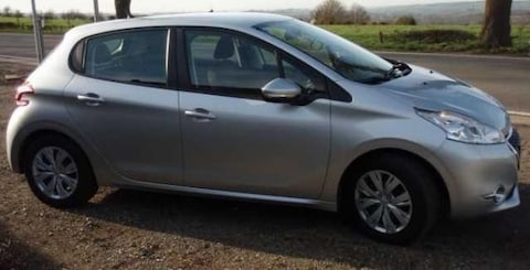 Peugeot 208 1.4 e-HDi (2013)