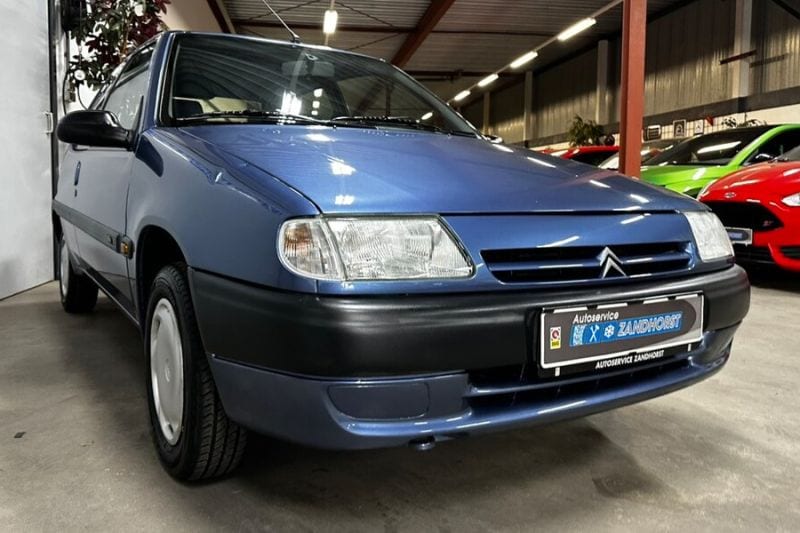 This Citroën Saxo has been treated as a museum piece – Enthusiast Wanted