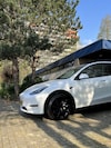 Tesla Model Y Long Range AWD (2023)