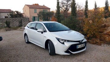 Toyota Corolla Touring Sports 1.8 Hybrid Dynamic (2019)