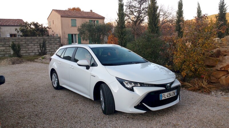 Toyota Corolla Touring Sports 1.8 Hybrid Dynamic (2019)