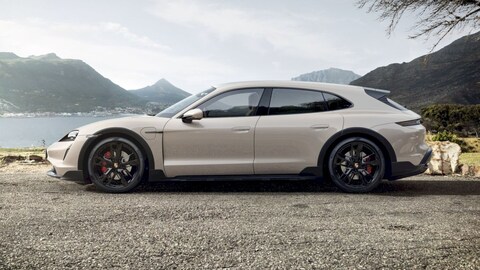 Porsche Taycan 4S Cross Turismo