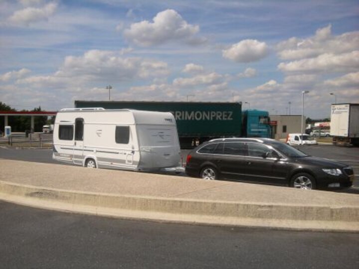 Skoda Superb Combi 1.6 TDI Greenline Ambition Bus. (2011)