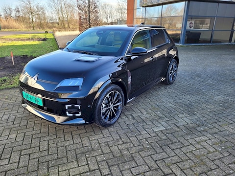 Renault 5 E-TECH comfort range iconic cinq (2024)