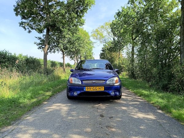Ford Fiesta 1.6i 16V Sport (2000)