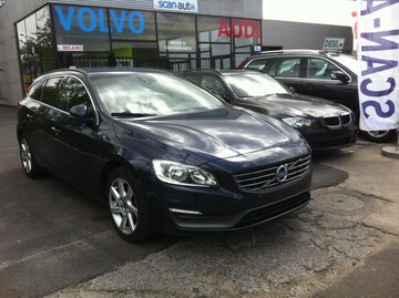 Volvo V60 D2 Momentum (2013)