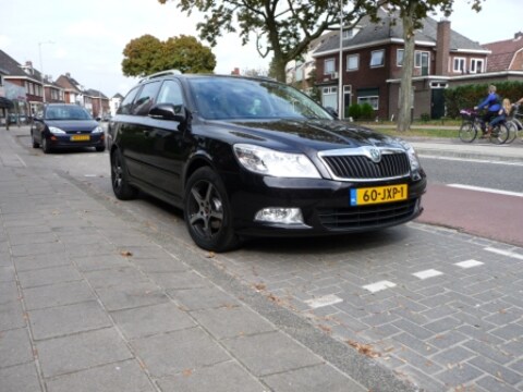Skoda Octavia Combi 1.6 TDI GreenLine (2009)