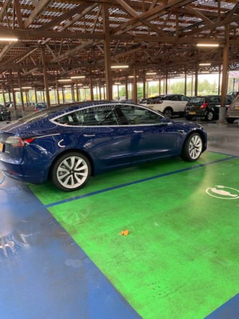 Tesla Model 3 Long Range AWD (2019)