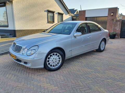 Mercedes-Benz E 200 Kompressor Elegance