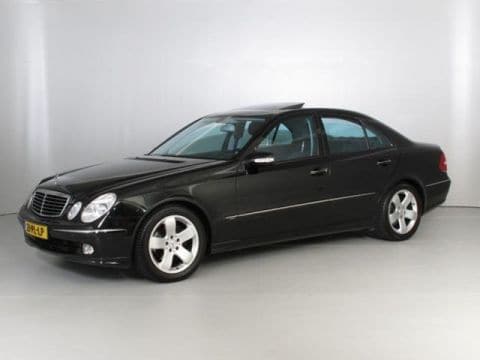 Mercedes-Benz E 240 Avantgarde (2004)