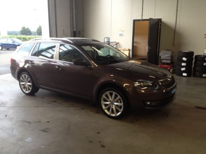 Skoda Octavia Combi 1.6 TDI 105pk Greentech Elegance Bus (2013)