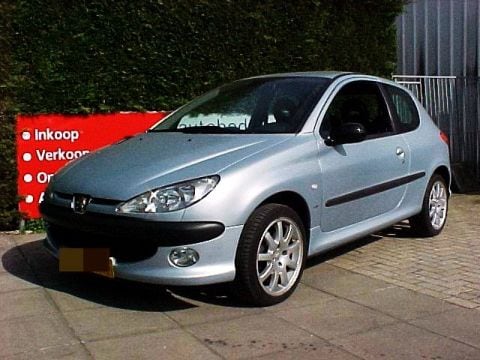 Peugeot 206 GTI 2.0-16V (2000)