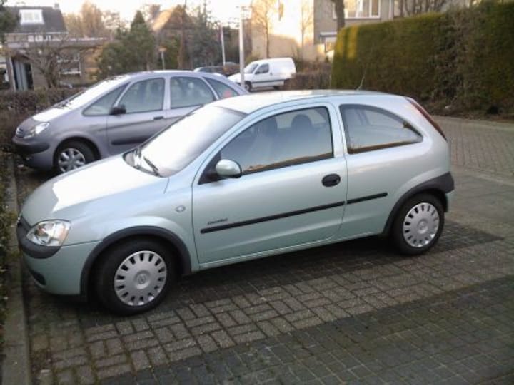 Opel Corsa 1.2-16V Comfort (2002)