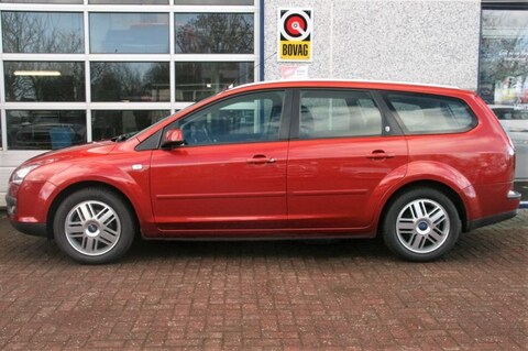 Ford Focus Wagon 1.6 16V Ghia