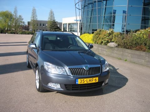 Skoda Octavia Combi 1.6 TDI GreenLine Businessline (2010)