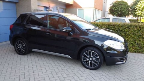 Suzuki S-Cross 1.6 High Executive