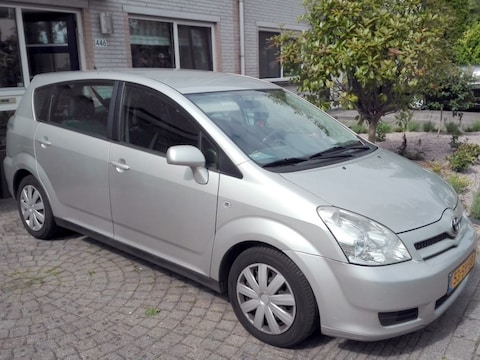 Toyota Corolla Verso 2.2 D-4D Linea Terra (2006)