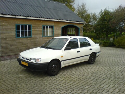 Nissan Sunny 1.4 LX