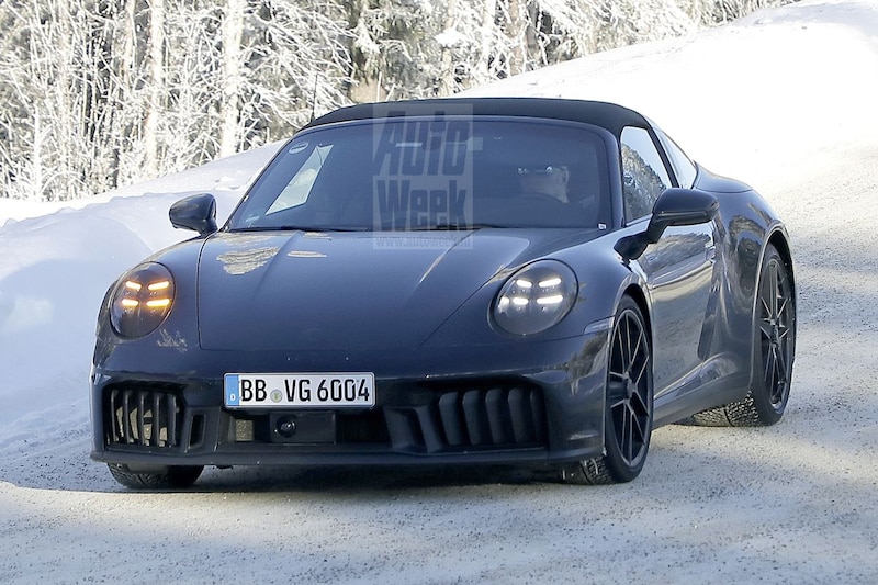 Porsche 911 Targa spy shots