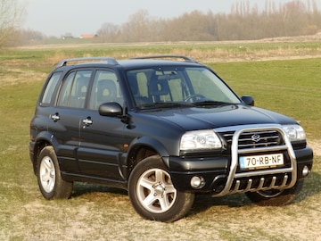 Suzuki Grand Vitara 2.0 (2005)