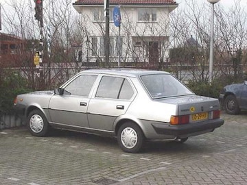 Volvo 340 DL 1.4 (1984)