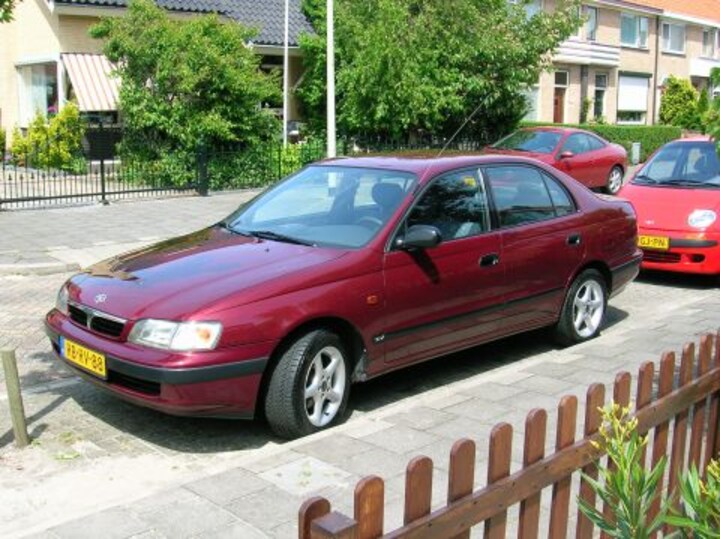 Toyota Carina 1.6 GL