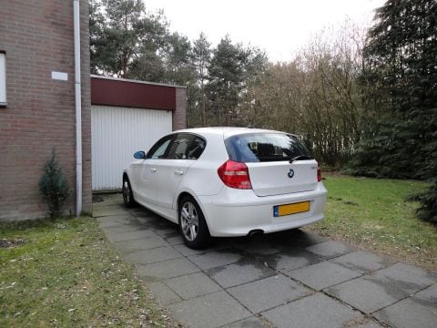 BMW 118d (2009)