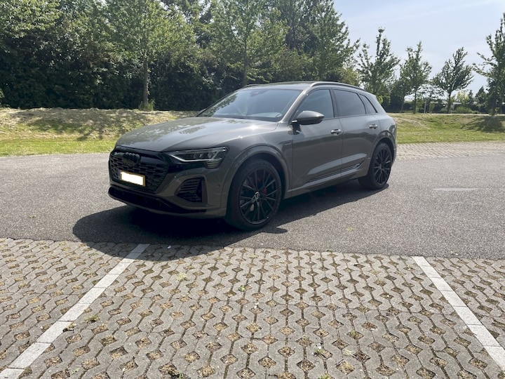 Audi Q8 e-tron 55 quattro S edition (2023)