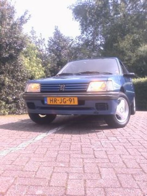 Peugeot 205 Forever 1.1i (1994)