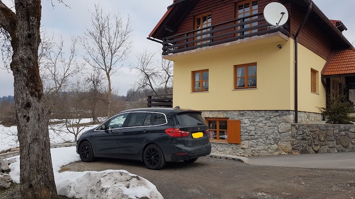 BMW 218d Gran Tourer (2015)