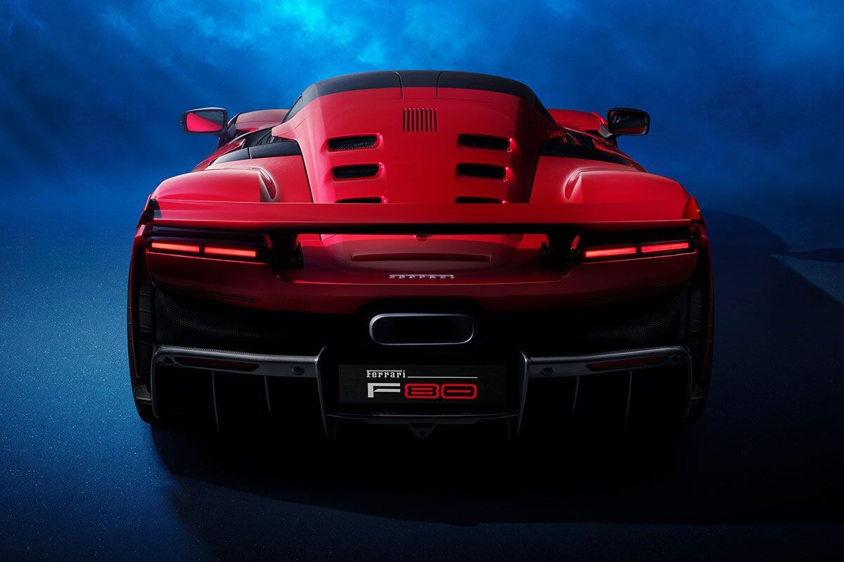 Ferrari F80: 1.200 pk sterke extremist in iconische bloedlijn