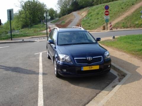 Toyota Avensis Wagon 2.4 16v VVT-i D4 Executive (2007)