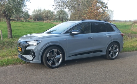 Audi Q4 e-tron 45 quattro S edition (2025)