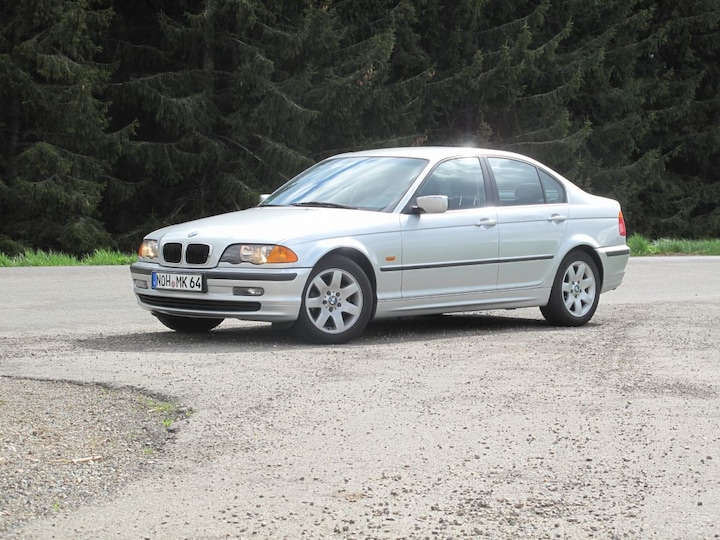 BMW 320i AUT (1998)